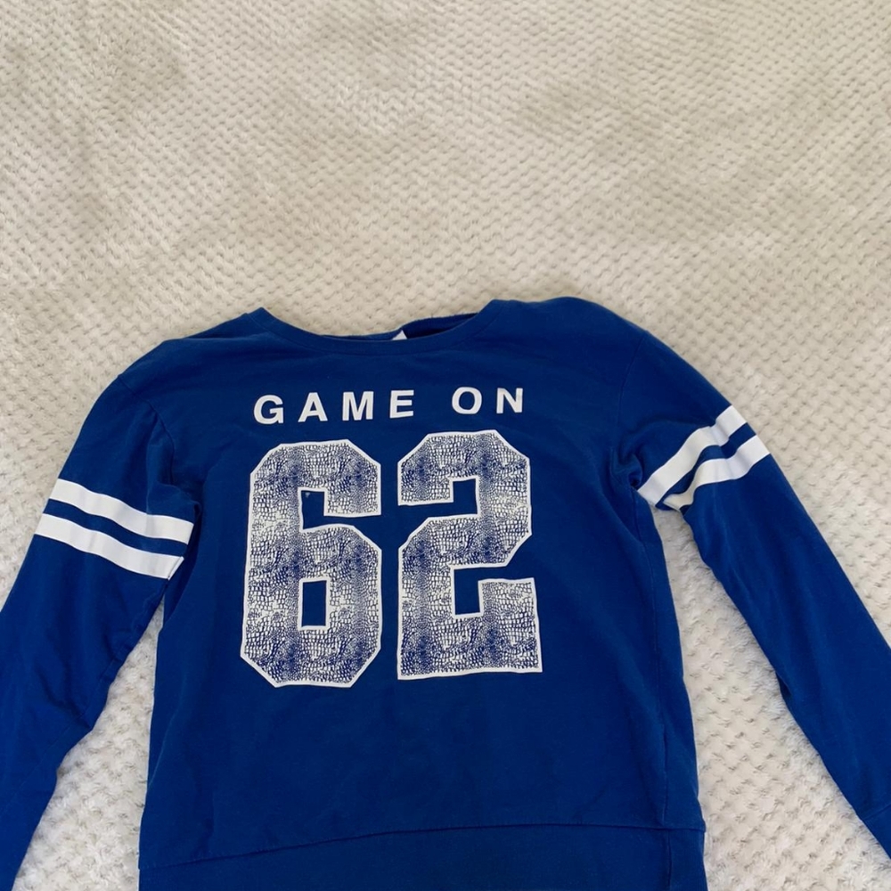 Cute game on crop long sleeve